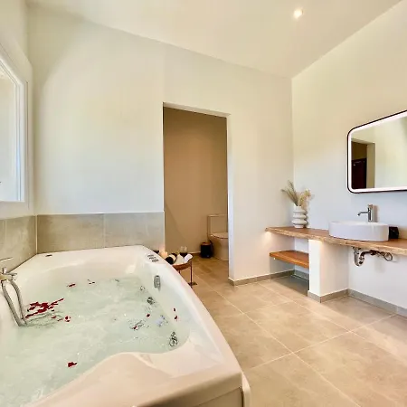 Elysian Apartament Roda (Corfu)